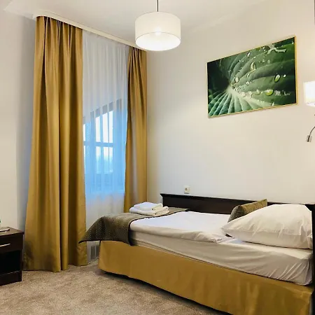 Hotel Tadeusz Uszew
