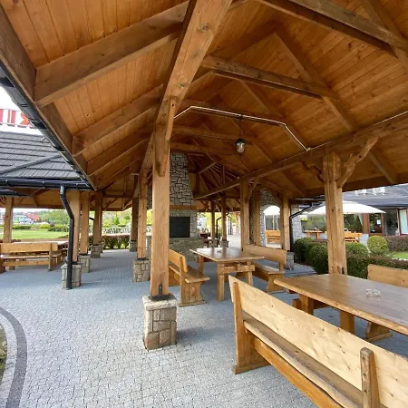 Tadeusz Hotel Uszew