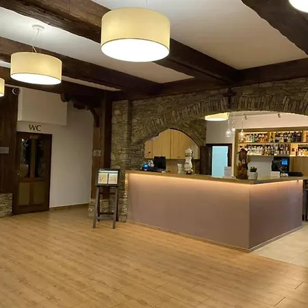 Tadeusz Hotel